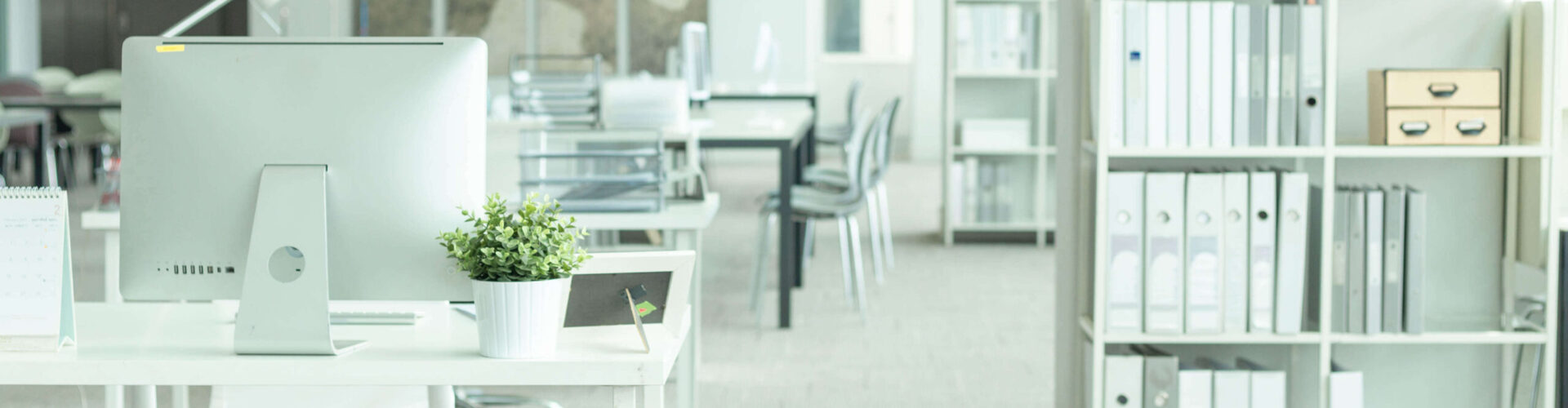 interior-modern-office-with-computer-white-furniture (1)